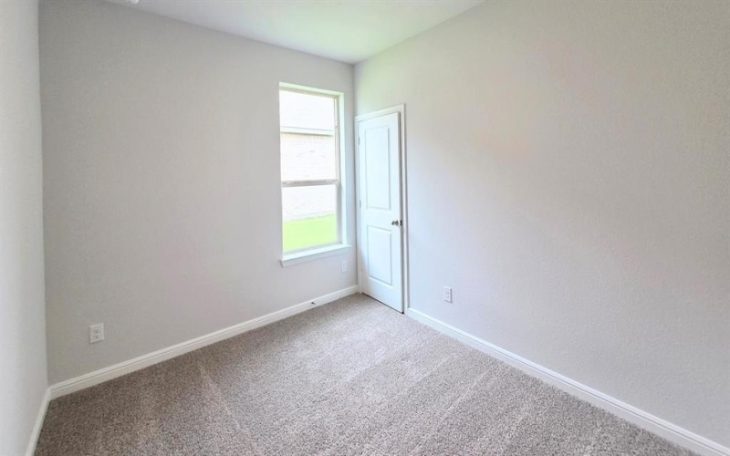 240 KINLEY Street, Grandview, TX 76050, 3 Bedrooms Bedrooms, ,2 BathroomsBathrooms,Residential,For Sale,240 KINLEY Street,0,21031453