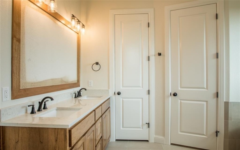 1040 Bermes Court, Brock, TX 76087, 3 Bedrooms Bedrooms, ,2 BathroomsBathrooms,Residential,For Sale,1040 Bermes Court,0,21031959