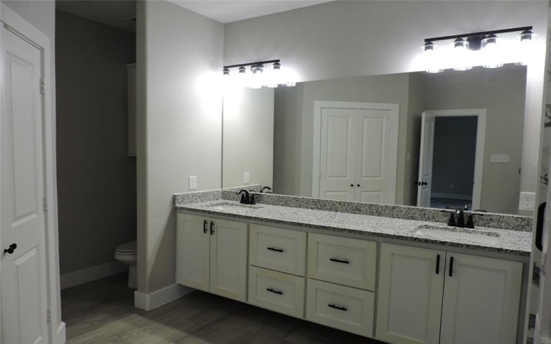 210 Holiday Drive, Gun Barrel City, TX 75156, 3 Habitaciones Habitaciones , ,2 BañosBaños,Residential,En Venta,210 Holiday Drive,0,21032038
