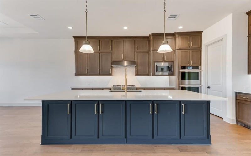 3552 Melvina Drive, Frisco, TX 75033, 4 Bedrooms Bedrooms, ,5 BathroomsBathrooms,Residential,For Sale,3552 Melvina Drive,0,21032165