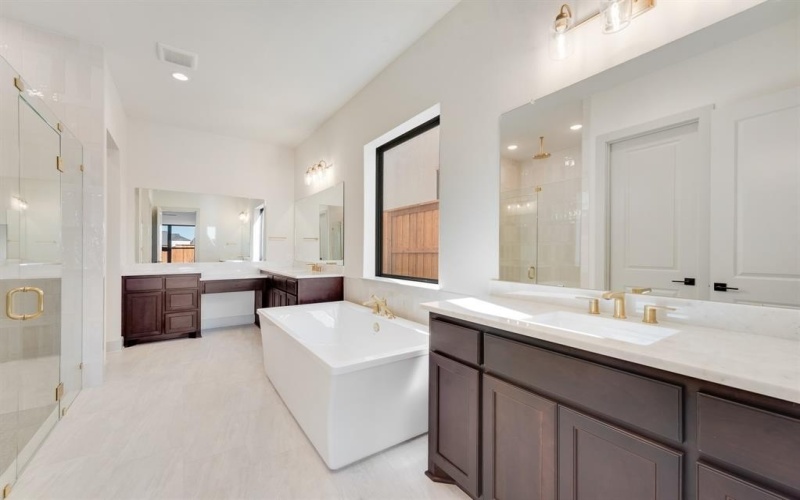 3552 Melvina Drive, Frisco, TX 75033, 4 Bedrooms Bedrooms, ,5 BathroomsBathrooms,Residential,For Sale,3552 Melvina Drive,0,21032165