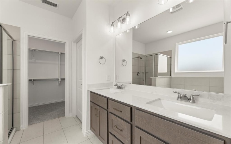 212 Golden Run Drive, Fate, TX 75189, 4 Habitaciones Habitaciones , ,2 BañosBaños,Residential,En Venta,212 Golden Run Drive,0,21032218