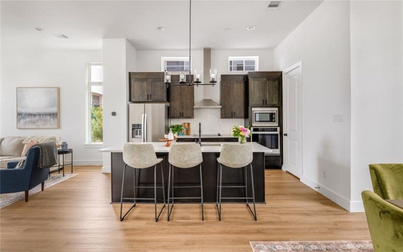 13325 Bee Street #301, Farmers Branch, TX 75234, 3 Bedrooms Bedrooms, ,3 BathroomsBathrooms,Residential,For Sale,13325 Bee Street,0,21032478