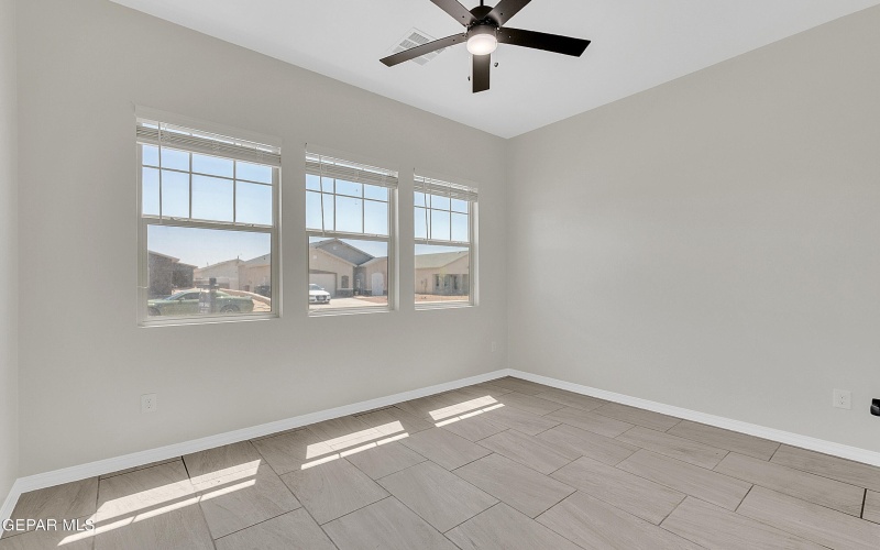 445 Santiago Munos Street, Vinton, TX 79821, 3 Habitaciones Habitaciones , ,2 BañosBaños,Residential,En Venta,445 Santiago Munos Street,916809