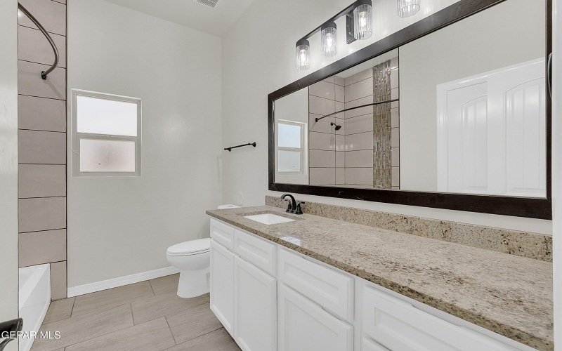 445 Santiago Munos Street, Vinton, TX 79821, 3 Habitaciones Habitaciones , ,2 BañosBaños,Residential,En Venta,445 Santiago Munos Street,916809