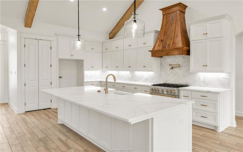 5683 Mill Water Court, Bryan, TX 77808, 5 Habitaciones Habitaciones , ,5 BañosBaños,Residential,En Venta,5683 Mill Water Court,0,25008892