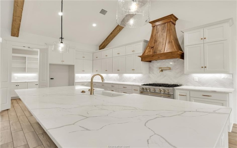 5683 Mill Water Court, Bryan, TX 77808, 5 Habitaciones Habitaciones , ,5 BañosBaños,Residential,En Venta,5683 Mill Water Court,0,25008892