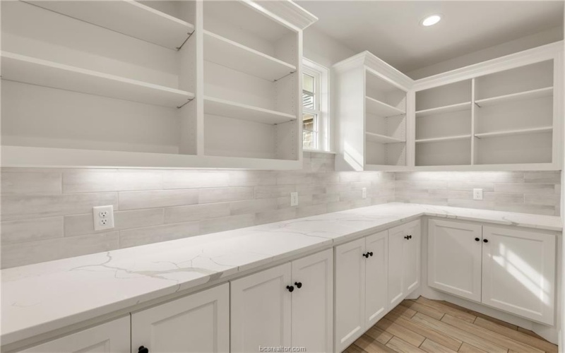 5683 Mill Water Court, Bryan, TX 77808, 5 Habitaciones Habitaciones , ,5 BañosBaños,Residential,En Venta,5683 Mill Water Court,0,25008892