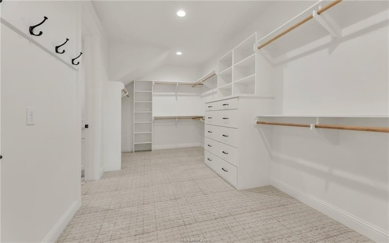 5683 Mill Water Court, Bryan, TX 77808, 5 Habitaciones Habitaciones , ,5 BañosBaños,Residential,En Venta,5683 Mill Water Court,0,25008892