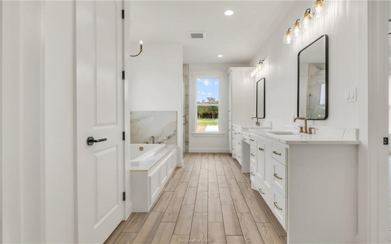 5683 Mill Water Court, Bryan, TX 77808, 5 Habitaciones Habitaciones , ,5 BañosBaños,Residential,En Venta,5683 Mill Water Court,0,25008892