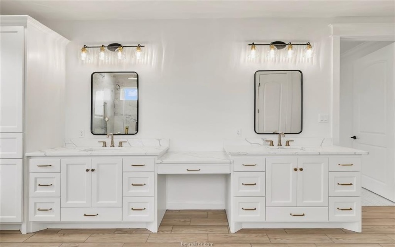 5683 Mill Water Court, Bryan, TX 77808, 5 Habitaciones Habitaciones , ,5 BañosBaños,Residential,En Venta,5683 Mill Water Court,0,25008892