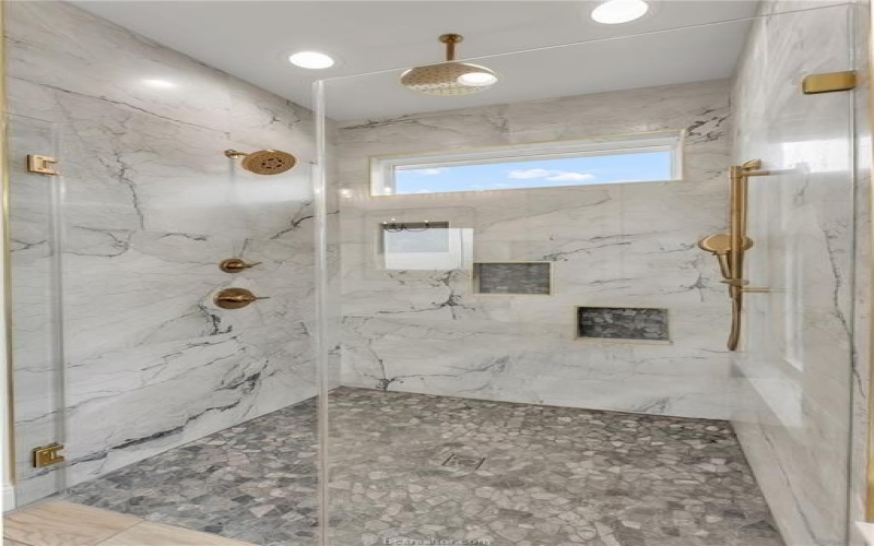 5683 Mill Water Court, Bryan, TX 77808, 5 Habitaciones Habitaciones , ,5 BañosBaños,Residential,En Venta,5683 Mill Water Court,0,25008892