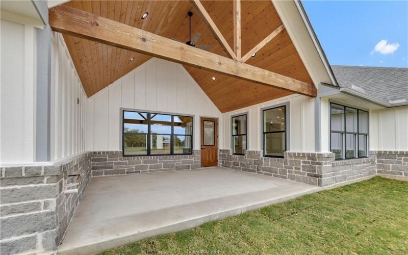 5683 Mill Water Court, Bryan, TX 77808, 5 Habitaciones Habitaciones , ,5 BañosBaños,Residential,En Venta,5683 Mill Water Court,0,25008892