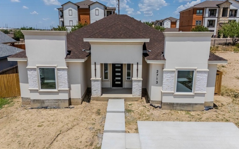 2713 Natalia, Eagle Pass, TX 78852, 4 Bedrooms Bedrooms, ,2 BathroomsBathrooms,Residential,For Sale,2713 Natalia,0,81540