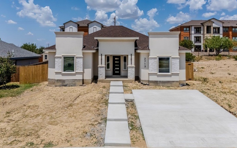 2713 Natalia, Eagle Pass, TX 78852, 4 Bedrooms Bedrooms, ,2 BathroomsBathrooms,Residential,For Sale,2713 Natalia,0,81540