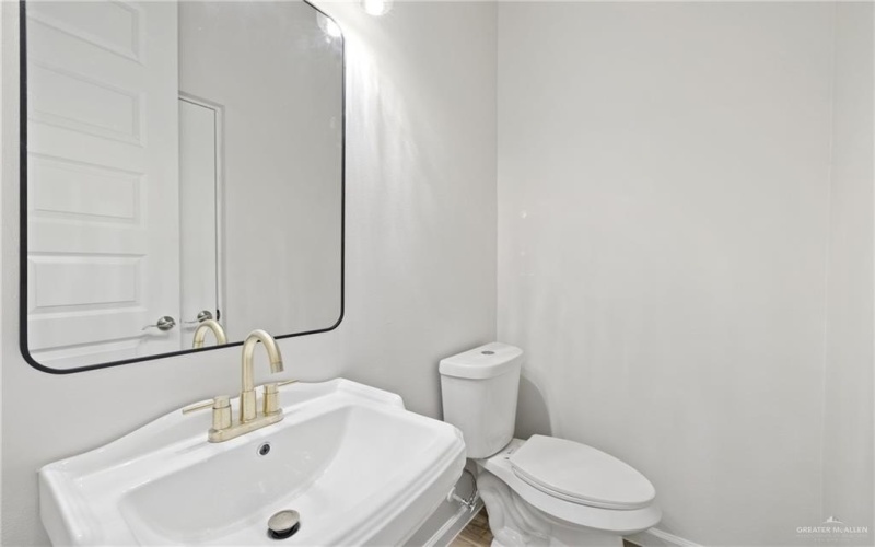 701 Grayson Avenue, McAllen, TX 78504, 4 Habitaciones Habitaciones , ,2 BañosBaños,Residential,En Venta,701 Grayson Avenue,0,478588