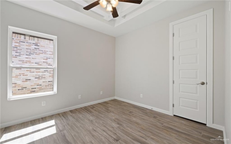 701 Grayson Avenue, McAllen, TX 78504, 4 Habitaciones Habitaciones , ,2 BañosBaños,Residential,En Venta,701 Grayson Avenue,0,478588