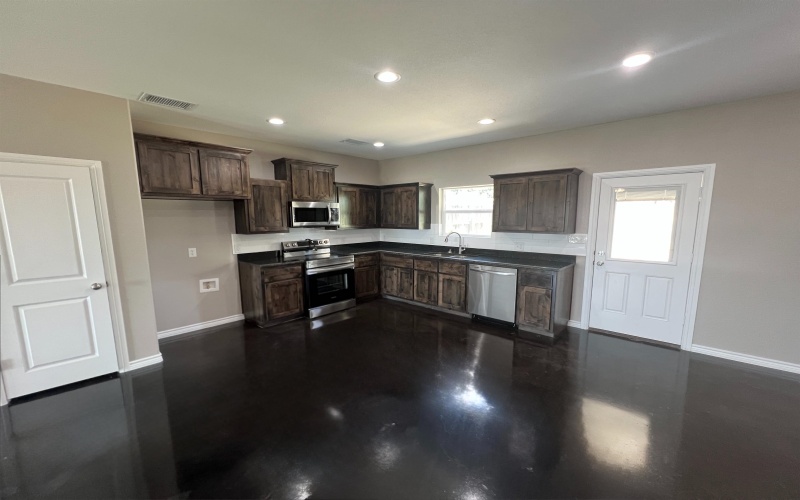 1218 Stone Valley Dr, Lampasas, TX 76550, 4 Bedrooms Bedrooms, ,2 BathroomsBathrooms,Residential,For Sale,1218 Stone Valley Dr,0,174736