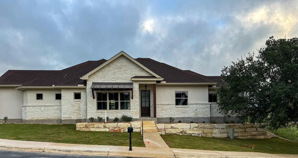 2015 N Chalet Circle, Kerrville, TX 78028, 3 Habitaciones Habitaciones , ,2 BañosBaños,Residential,En Venta,2015 N Chalet Circle,0,120054