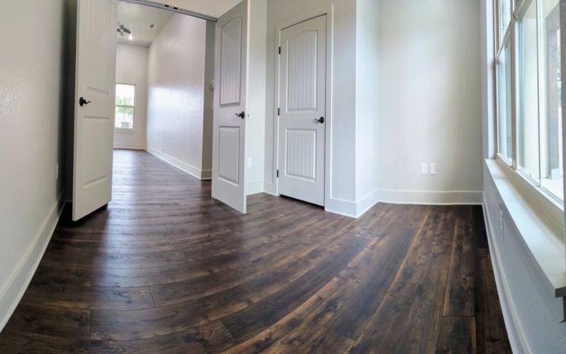 2015 N Chalet Circle, Kerrville, TX 78028, 3 Habitaciones Habitaciones , ,2 BañosBaños,Residential,En Venta,2015 N Chalet Circle,0,120054