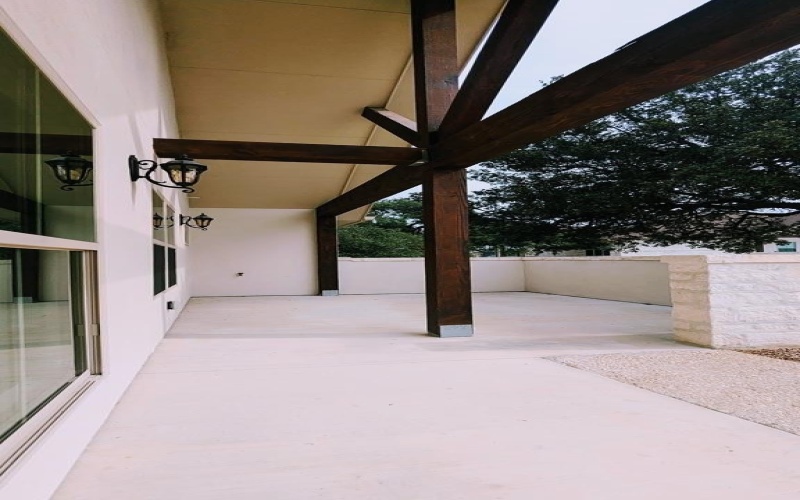 2015 N Chalet Circle, Kerrville, TX 78028, 3 Habitaciones Habitaciones , ,2 BañosBaños,Residential,En Venta,2015 N Chalet Circle,0,120054