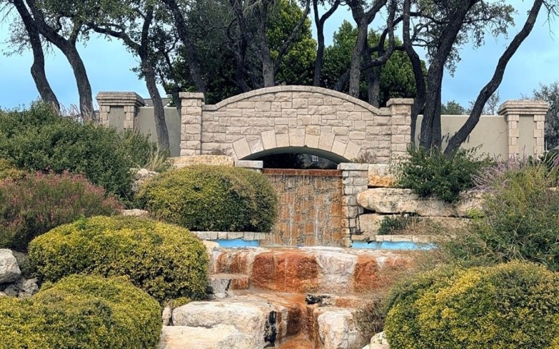 2015 N Chalet Circle, Kerrville, TX 78028, 3 Habitaciones Habitaciones , ,2 BañosBaños,Residential,En Venta,2015 N Chalet Circle,0,120054