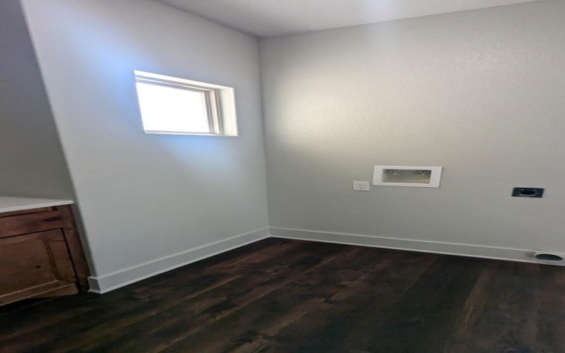 2015 N Chalet Circle, Kerrville, TX 78028, 3 Habitaciones Habitaciones , ,2 BañosBaños,Residential,En Venta,2015 N Chalet Circle,0,120054