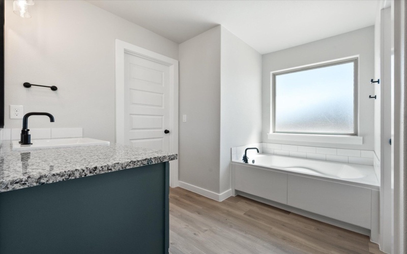 314 E 26th Street, Wolfforth, TX 79382, 3 Habitaciones Habitaciones , ,2 BañosBaños,Residential,En Venta,314 E 26th Street,0,202559169
