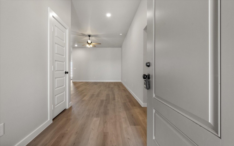 314 E 26th Street, Wolfforth, TX 79382, 3 Habitaciones Habitaciones , ,2 BañosBaños,Residential,En Venta,314 E 26th Street,0,202559169