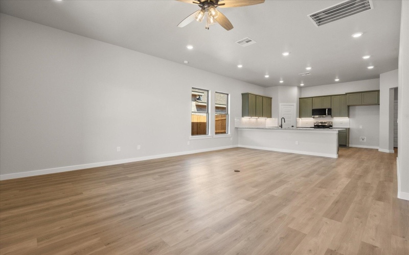 303 E 24th Street, Wolfforth, TX 79382, 3 Bedrooms Bedrooms, ,2 BathroomsBathrooms,Residential,For Sale,303 E 24th Street,0,202559170