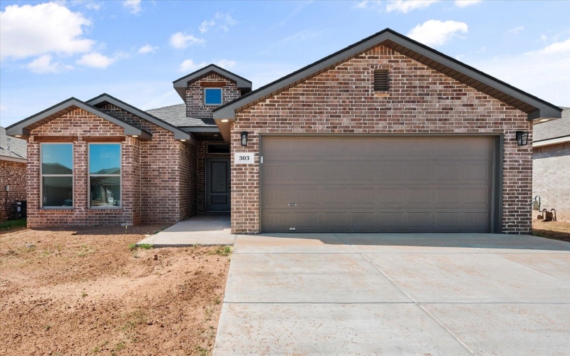 303 E 24th Street, Wolfforth, TX 79382, 3 Bedrooms Bedrooms, ,2 BathroomsBathrooms,Residential,For Sale,303 E 24th Street,0,202559170