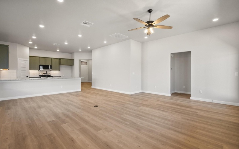 303 E 24th Street, Wolfforth, TX 79382, 3 Bedrooms Bedrooms, ,2 BathroomsBathrooms,Residential,For Sale,303 E 24th Street,0,202559170