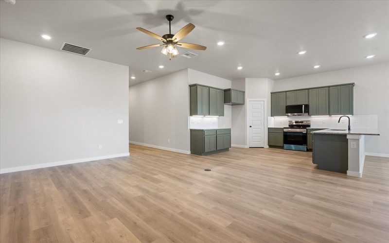 302 E 24th Street, Wolfforth, TX 79382, 4 Bedrooms Bedrooms, ,2 BathroomsBathrooms,Residential,For Sale,302 E 24th Street,0,202559177