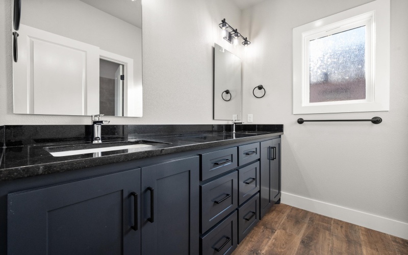 1117 N 6th Street, Wolfforth, TX 79382, 4 Habitaciones Habitaciones , ,3 BañosBaños,Residential,En Venta,1117 N 6th Street,0,202559179
