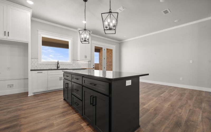 1117 N 6th Street, Wolfforth, TX 79382, 4 Habitaciones Habitaciones , ,3 BañosBaños,Residential,En Venta,1117 N 6th Street,0,202559179