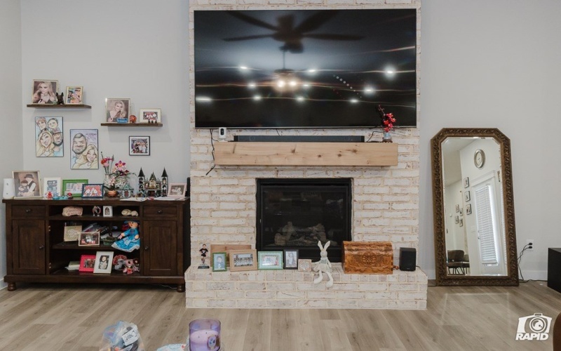 2524 Chickadee Dr, Midland, TX 79705, 4 Bedrooms Bedrooms, ,3 BathroomsBathrooms,Residential,For Sale,2524 Chickadee Dr,0,50084598