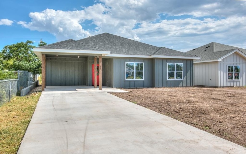 17 W 20th St, San Angelo, TX 76903, 3 Habitaciones Habitaciones , ,2 BañosBaños,Residential,En Venta,17 W 20th St,0,128696
