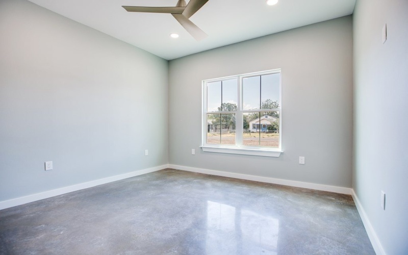 17 W 20th St, San Angelo, TX 76903, 3 Habitaciones Habitaciones , ,2 BañosBaños,Residential,En Venta,17 W 20th St,0,128696