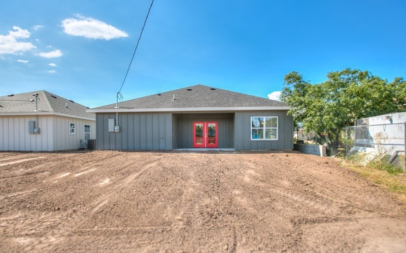 17 W 20th St, San Angelo, TX 76903, 3 Habitaciones Habitaciones , ,2 BañosBaños,Residential,En Venta,17 W 20th St,0,128696
