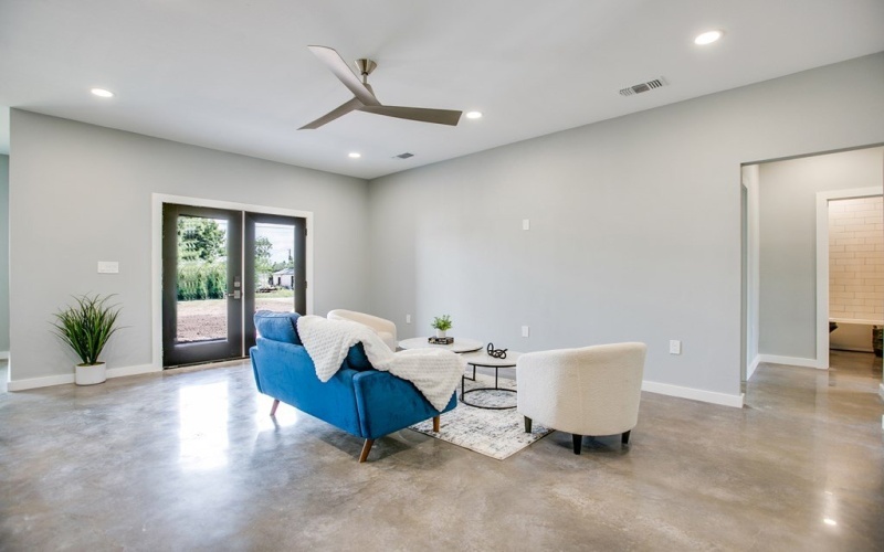 17 W 20th St, San Angelo, TX 76903, 3 Habitaciones Habitaciones , ,2 BañosBaños,Residential,En Venta,17 W 20th St,0,128696