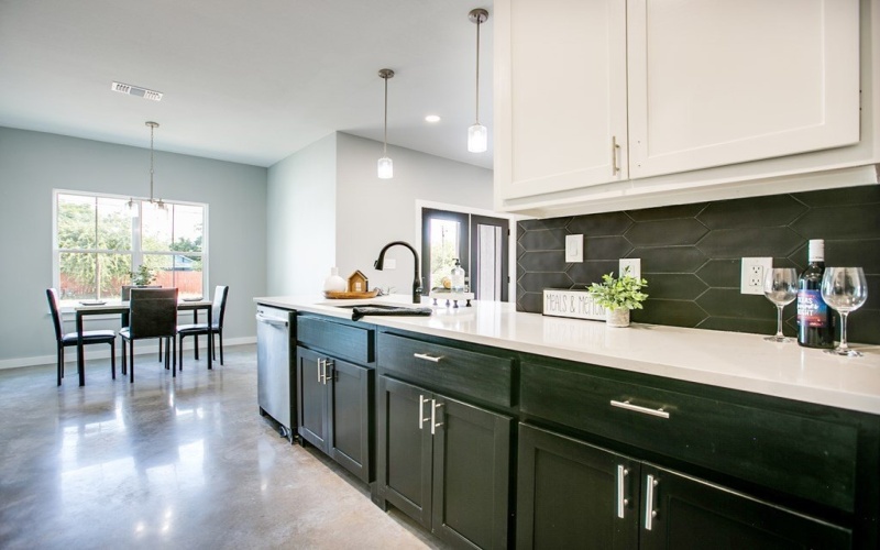 17 W 20th St, San Angelo, TX 76903, 3 Habitaciones Habitaciones , ,2 BañosBaños,Residential,En Venta,17 W 20th St,0,128696