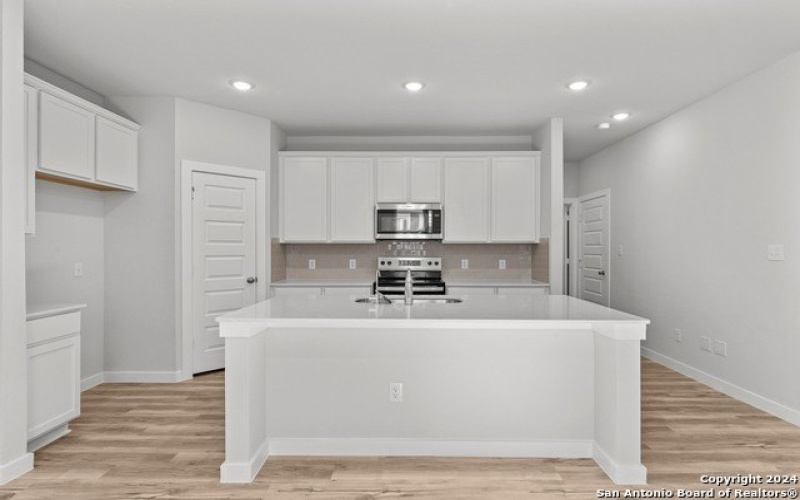 2540 Solon Lane, Seguin, TX 78155, 4 Bedrooms Bedrooms, ,2 BathroomsBathrooms,Residential,For Sale,2540 Solon Lane,0,1792463