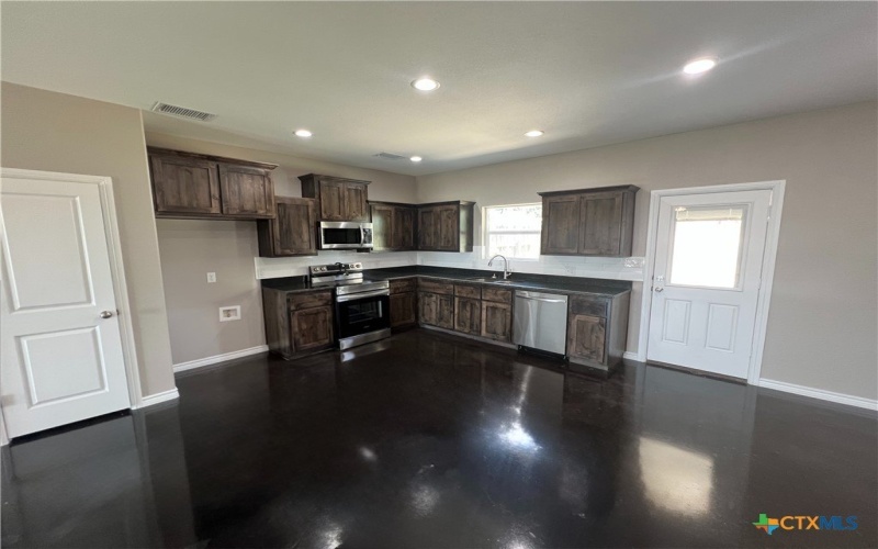 1218 Stone Valley Drive, Lampasas, TX 76550, 4 Bedrooms Bedrooms, ,2 BathroomsBathrooms,Residential,For Sale,1218 Stone Valley Drive,0,589912
