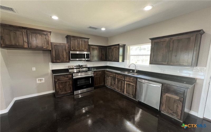 1218 Stone Valley Drive, Lampasas, TX 76550, 4 Bedrooms Bedrooms, ,2 BathroomsBathrooms,Residential,For Sale,1218 Stone Valley Drive,0,589912