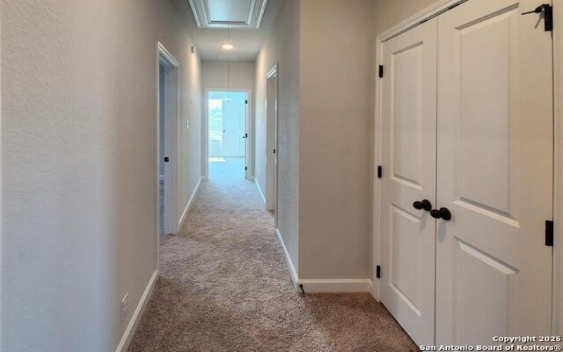 1419 Lockett Falls, San Antonio, TX 78245, 5 Bedrooms Bedrooms, ,5 BathroomsBathrooms,Residential,For Sale,1419 Lockett Falls,0,1893104