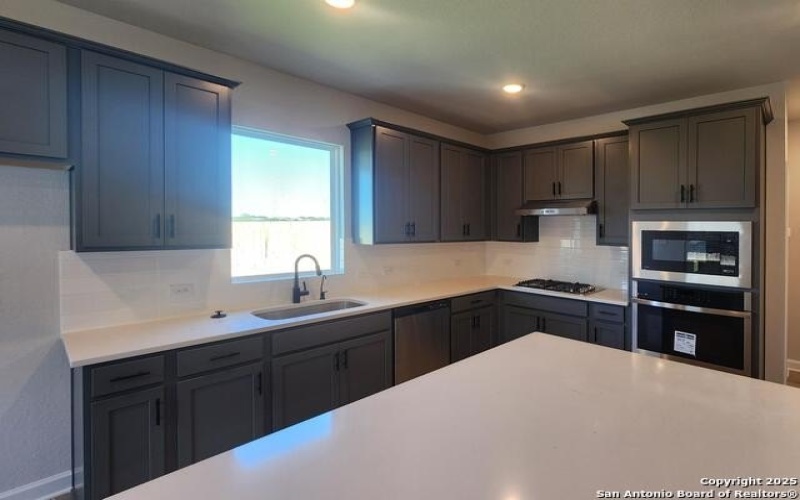 1419 Lockett Falls, San Antonio, TX 78245, 5 Bedrooms Bedrooms, ,5 BathroomsBathrooms,Residential,For Sale,1419 Lockett Falls,0,1893104