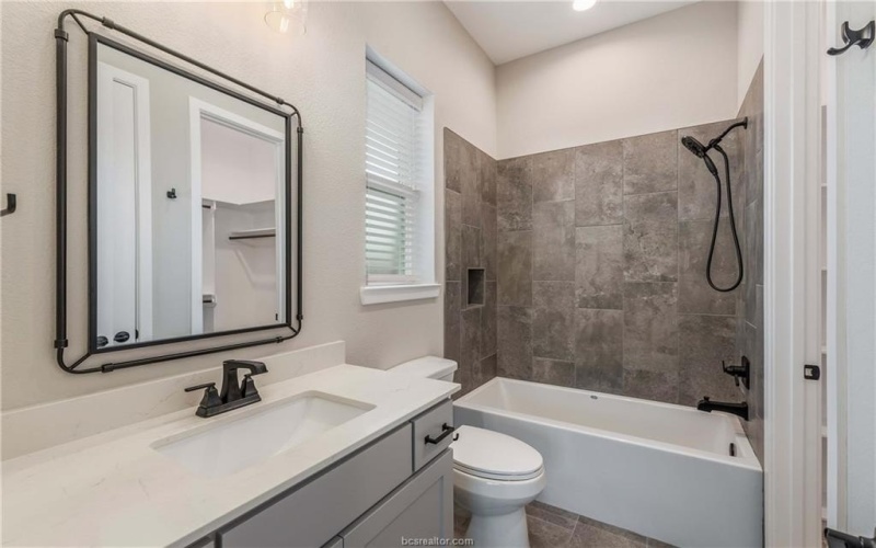 3549 Anderson Arbor Court, College Station, TX 77845, 4 Habitaciones Habitaciones , ,5 BañosBaños,Residential,En Venta,3549 Anderson Arbor Court,0,25008976
