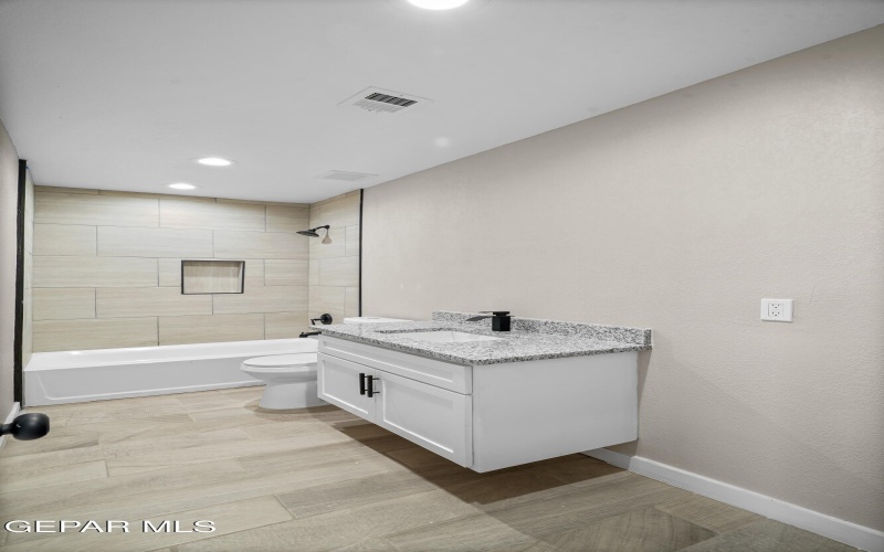 11721 Valle Del Paseo Drive unit: A #A, Socorro, TX 79927, 3 Bedrooms Bedrooms, ,2 BathroomsBathrooms,Residential Multi Family,For Sale,11721 Valle Del Paseo Drive unit: A,0,928505