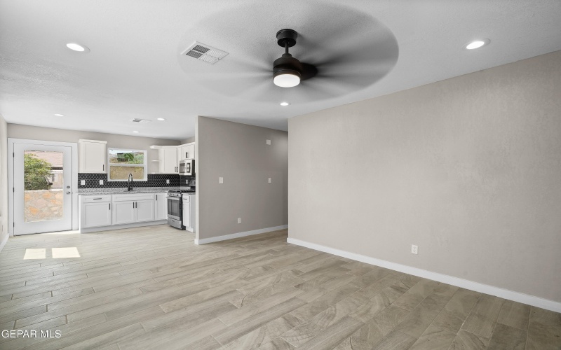 11721 Valle Del Paseo Drive unit: B #B, Socorro, TX 79927, 3 Bedrooms Bedrooms, ,2 BathroomsBathrooms,Residential Multi Family,For Sale,11721 Valle Del Paseo Drive unit: B,0,928506