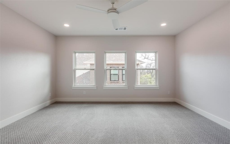 7139 Brisa Drive, Dallas, TX 75223, 4 Bedrooms Bedrooms, ,3 BathroomsBathrooms,Residential,For Sale,7139 Brisa Drive,0,21020441